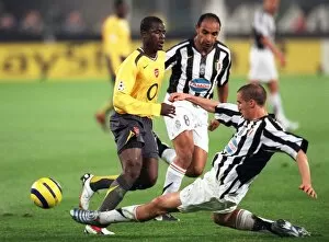 Juventus v Arsenal 2005-6 Collection: Emmanuel Eboue (Arsenal) Giorgio Chiellini and Emerson (Juve)