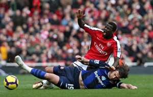 Emmanuel Eboue (Arsenal) Lorik Cana (Sunderland). Arsenal 2:0 Sunderland Emmanuel Eboue (Arsenal) Lorik Cana (Sunderland). Arsenal 2:0 Sunderland