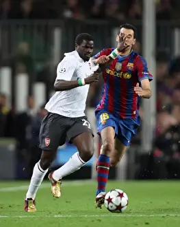 Emmanuel Eboue (Arsenal) Sergio Basquets (Barcelona). Barcelona 4: 1 Arsenal