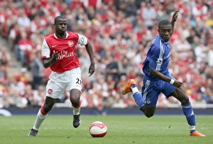 Images Dated 6th May 2007: Emmanuel Eboue (Arsenal) Soloman Kalou (Chelsea)
