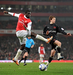 Emmanuel Eboue (Arsenal) Thomas Carroll (Orient). Arsenal 5:0 Leyton Orient Emmanuel Eboue (Arsenal) Thomas Carroll (Orient). Arsenal 5:0 Leyton Orient