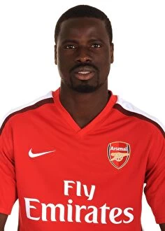 Images Dated 4th August 2009: Emmanuel Eboue at Arsenal's Emirates Stadium, London, 2009
