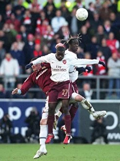 Images Dated 7th January 2008: Emmanuel Eboue and Bacary Sagna (Arsenal) Kyle Lafferty (Burnley)