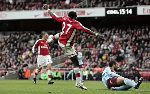 Emmanuel Eboue scores Arsenals 3rd goal past Clarke Carlisle
