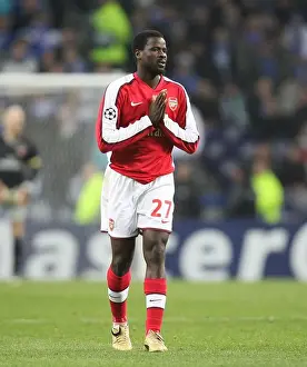 Emmanuel Eboue vs FC Porto: Arsenal's Defensive Battle in Champions League Group G