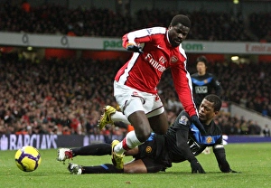 Emmanuel Eboue vs. Patrice Evra: Arsenal vs. Manchester United's Intense Rivalry (31/01/10)