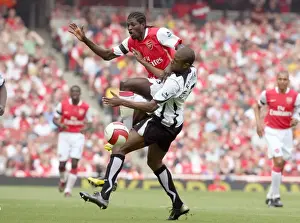 Emmauel Adebayor (Arsenal) Philippe Christval (Fulham)