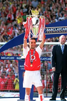 FA Premiership Showdown: Arsenal vs Leicester City, May 15, 2004, Highbury Stadium, London