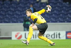 FC Porto V Arsenal 2009-10 Prints: Fabianski in Action: Arsenal's UEFA Champions League Battle at FC Porto (17/2/2010)