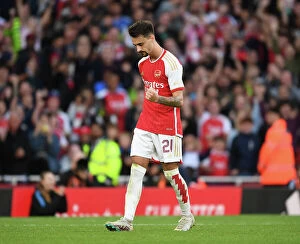 Arsenal v AS Monaco 2023-24 Collection: Fabio Vieira Scores Penalty: Arsenal's Pre-Season Victory over AS Monaco (2023-24 Emirates Cup)