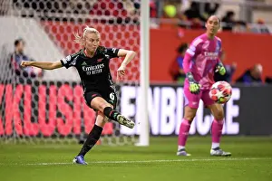 FC Bayern Munchen v Arsenal FC - UEFA Women's Champions League 2024/25 Group Stage MD1