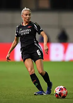 Bayern Munich Women V Arsenal Women 2024-25 Prints: FC Bayern München v Arsenal FC - UEFA Women's Champions League 2024/25 Group Stage MD1 FC Bayern Munchen v Arsenal