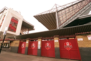Final Salute: Arsenal's Legendary Highbury Crests, 22/11/05