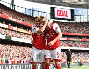 Five-Star Arsenal: Martin Odegaard and Cedric Soares Unforgettable Goal Celebration (2021-22)