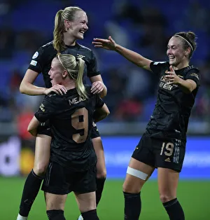 Olympic Lyonnais V Arsenal Women 2022-23 Prints: Five-Star Beth Mead: Arsenal's Dominant Performance in UEFA Women's Champions League Against Olympique Lyonnais