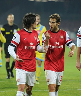 Napoli V Arsenal 2013-14 Prints: Flamini and Rosicky: A Chat at Half-Time - Napoli vs