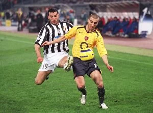 Images Dated 6th April 2006: Flamini vs Zambrotta: The Battle of the Midfields in the 0-0 Stalemate - Arsenal vs Juventus