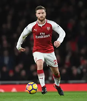 Focused Mustafi: Arsenal's Defense Star in the Battle Against Chelsea, Premier League 2017-18