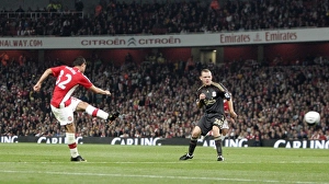 Fran Merida scores Arsenals 1st goal as Jay Spearing