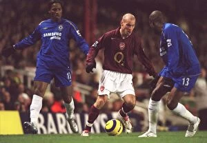 Arsenal v Chelsea 2005-6 Collection: Freddie Ljungberg (Arensal) William Gallas (Chelsea). Arsenal 0: 2 Chelsea