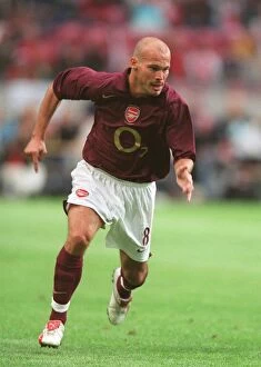 Images Dated 20th September 2005: Freddie Ljungberg (Arsenal). Arsenal 2: 1 Porto. The Amsterdam Tournament