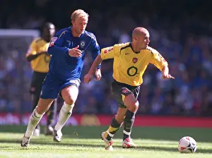 Freddie Ljungberg (Arsenal) Eidur Gudjohnsen (Chelsea). Arsenal 1: 2 Chelsea