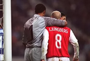 Porto v Arsenal 2006-07 Collection: Freddie Ljungberg (Arsenal) Helton (Porto)