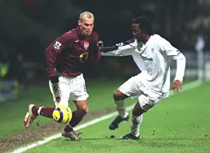 Freddie Ljungberg (Arsenal) Ricardo Gardner (Bolton)