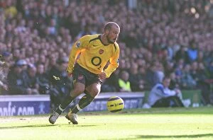 Images Dated 27th January 2006: Freddie Ljungberg Celebrates Arsenal's 1:0 Win Over Everton at Goodison Park, 2006