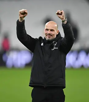 Freddie Ljungberg Celebrates Arsenal's Premier League Victory at West Ham United - 2019/20 Season