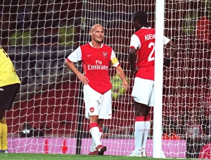 Arsenal v Dinamo Zagreb Collection: Freddie Ljungberg and Emmanuel Adebayor (Arsenal)