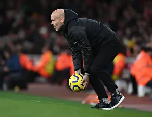 Freddie Ljungberg Leads Arsenal at Emirates Stadium: Arsenal vs Brighton (2019-20)