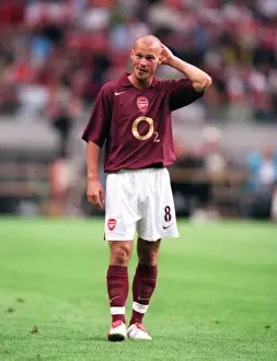 Freddie Ljungberg's Triumph: Arsenal's 2-1 Victory Over Porto at the Amsterdam Tournament, 2005