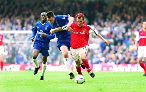 Fredrik Ljungberg breaks past John Terry to score the 2nd Arsenal goal