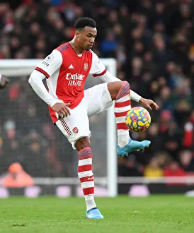 Gabriel in Action: Arsenal vs. Brentford, Premier League 2021-22