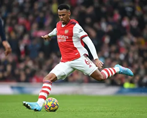 Gabriel in Action: Arsenal vs Burnley, Premier League 2021-22