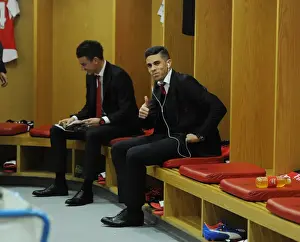Gabriel in the Arsenal Home Changing Room: Arsenal FC vs Everton (2015/16)