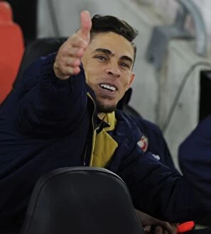 Images Dated 26th December 2015: Gabriel Braces Up for Southampton-Arsenal Clash in Premier League (2015-16)