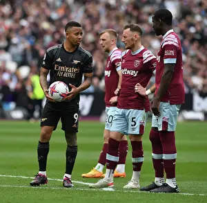 Gabriel Jesus Engages in Conversation with Vladimir Coufal and Kurt Zouma during West Ham United vs. Arsenal FC, Premier League 2022-23