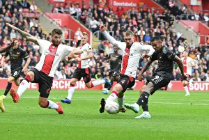 Gabriel Jesus vs. Lyanco: Battle at St. Mary's - Southampton vs. Arsenal, Premier League 2022-23
