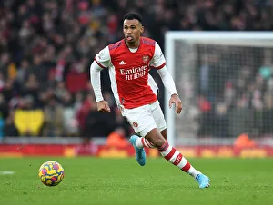 Gabriel Magalhaes in Action: Arsenal vs Burnley, Premier League 2021-22