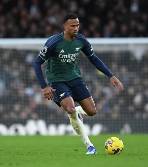 Gabriel Magalhaes in Action: Fulham vs. Arsenal, Premier League 2023-24