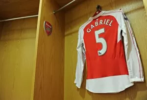 Arsenal v Southampton 2015-16 Collection: Gabriel's Arsenal Shirt: Pre-Match Focus before Arsenal vs Southampton (2015-16)