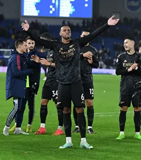 Gabriel's Thrill: Arsenal's Euphoric Victory Celebration vs. Brighton (2022-23)