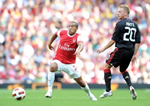 Gael Clichy (Arsenal) Ignazio Abate (Milan). Arsenal 1:1 AC Milan. Emirates Cup Gael Clichy (Arsenal) Ignazio Abate (Milan). Arsenal 1:1 AC Milan. Emirates Cup