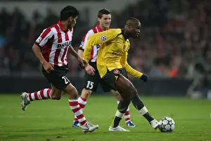 Gallas vs. Salcido: Arsenal's Edge in PSV's 1:0 UEFA Champions League Victory, 2007