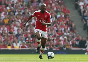 Gallas's Lead: Arsenal's 4-0 Thrashing of Wigan Athletic in Premier League