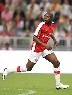 Ajax V Arsenal Prints: Gallas's Leadership: Arsenal's Amsterdam Tournament Triumph over Ajax (2-3)