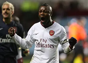 Gallas's Triumph: Arsenal's Thrilling 2-1 Victory Over Aston Villa, 2007