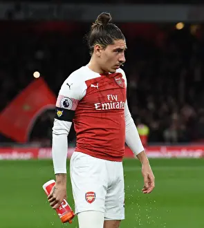 Arsenal V Liverpool 2018-19 Prints: Gearing Up: Hector Bellerin's Determination Ahead of Arsenal vs. Liverpool (2018-19)
